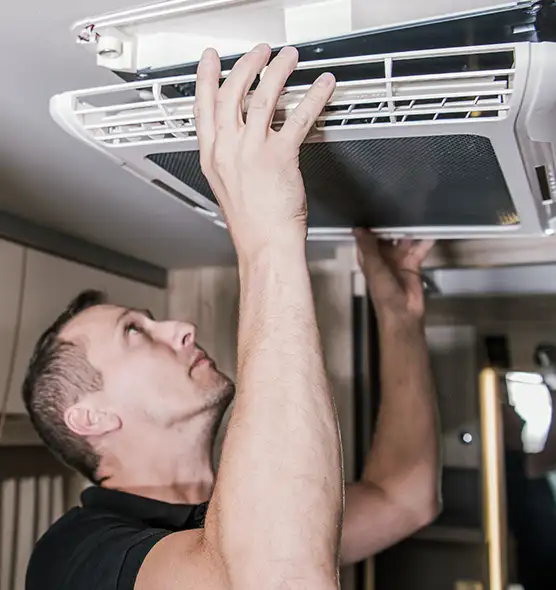  Professional Licensed And Insured Cleaners in Holt, MI